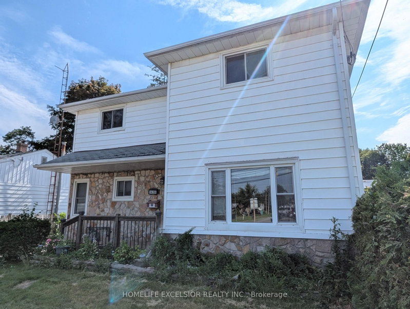1478 Simcoe Street N