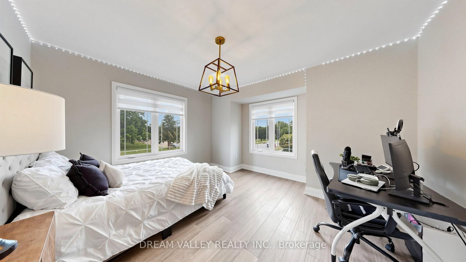 224 Severn Street • Oshawa, ON photo 35