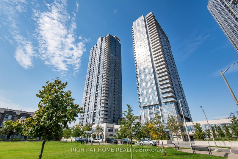 home for lease on 3225-275 Village Green Square
