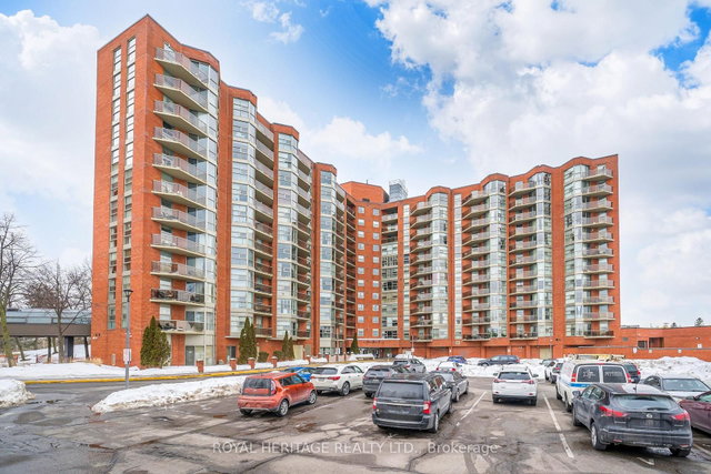 313 - 10 Dean Park Road