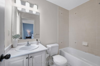 497 Rossland Ajax,Ontario L1Z 0K8 — Photo 19