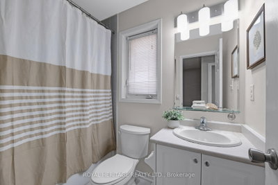 497 Rossland Ajax,Ontario L1Z 0K8 — Photo 21