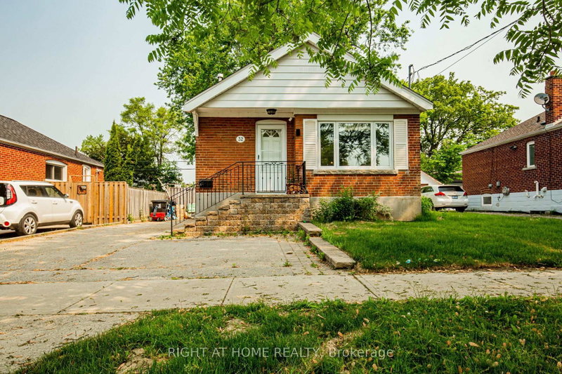 32 Florens Avenue
