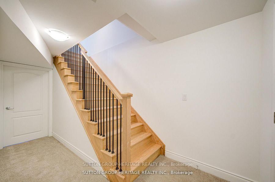 21 Deer Creek Court • Toronto, ON photo 43