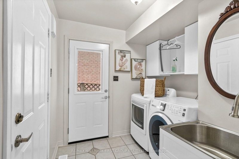60 Spiers Ajax,Ontario L1S 6Y6 — Photo 15