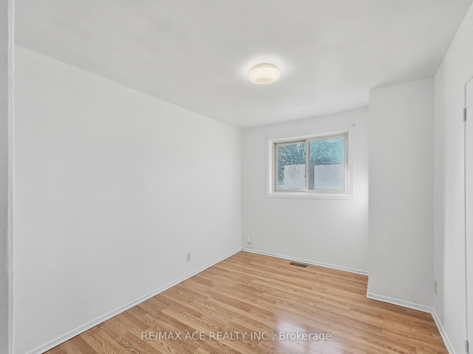 1385 Park Road S • Oshawa, ON photo 20