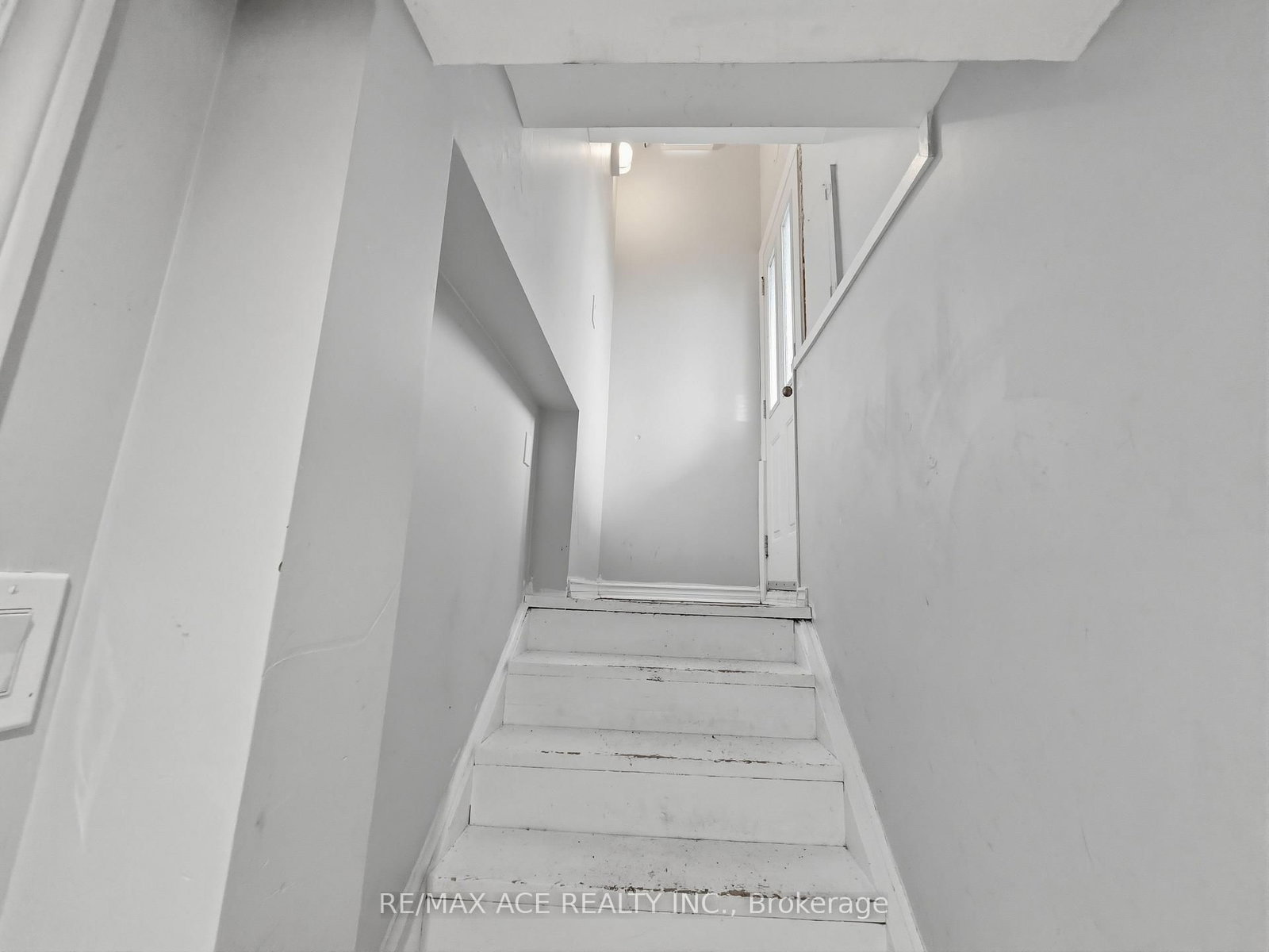1385 Park Road S • Oshawa, ON photo 33