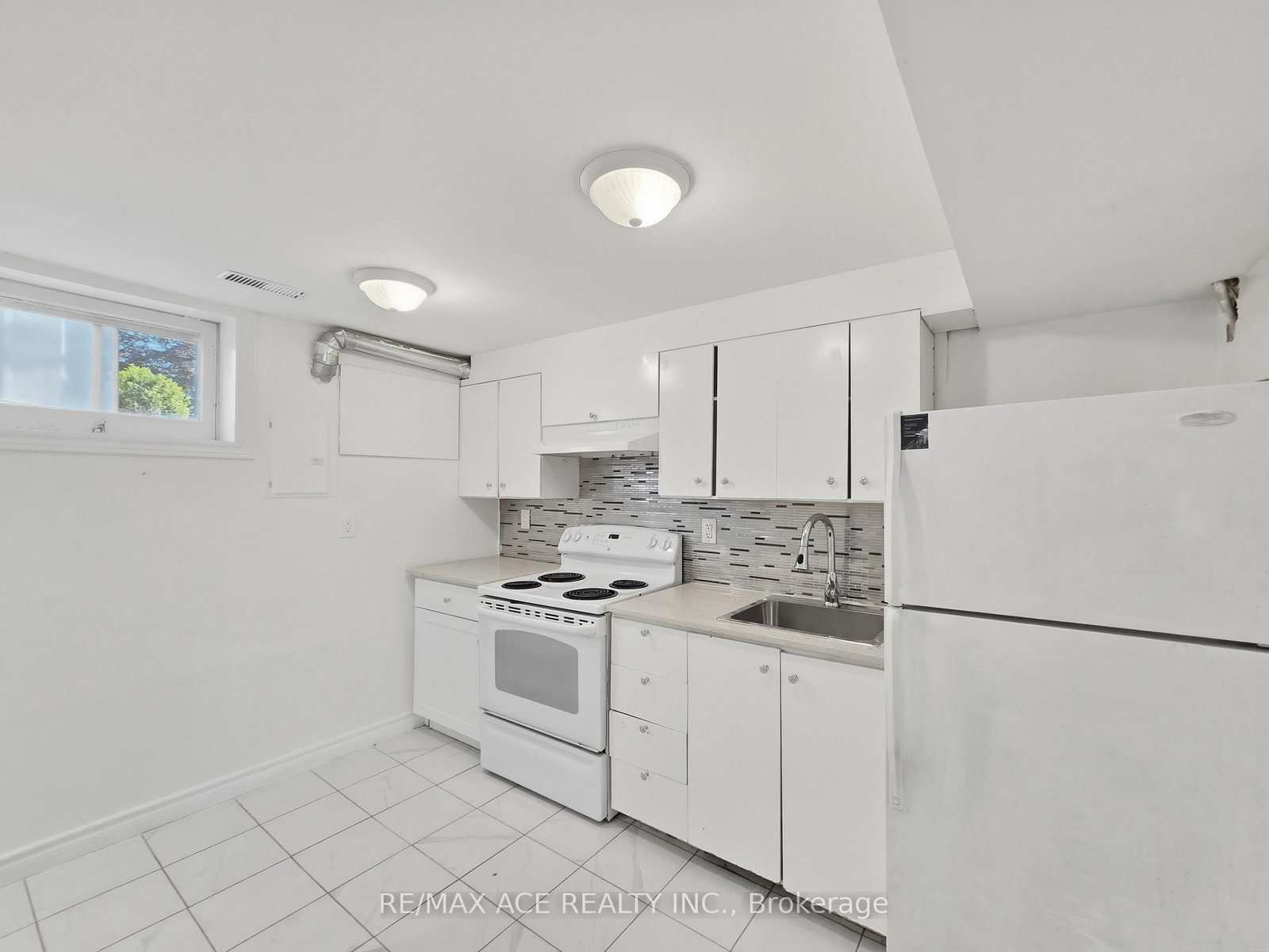 1385 Park Road S • Oshawa, ON photo 40