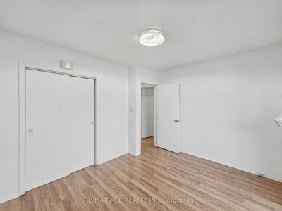 1385 Park Road S • Oshawa, ON photo 8