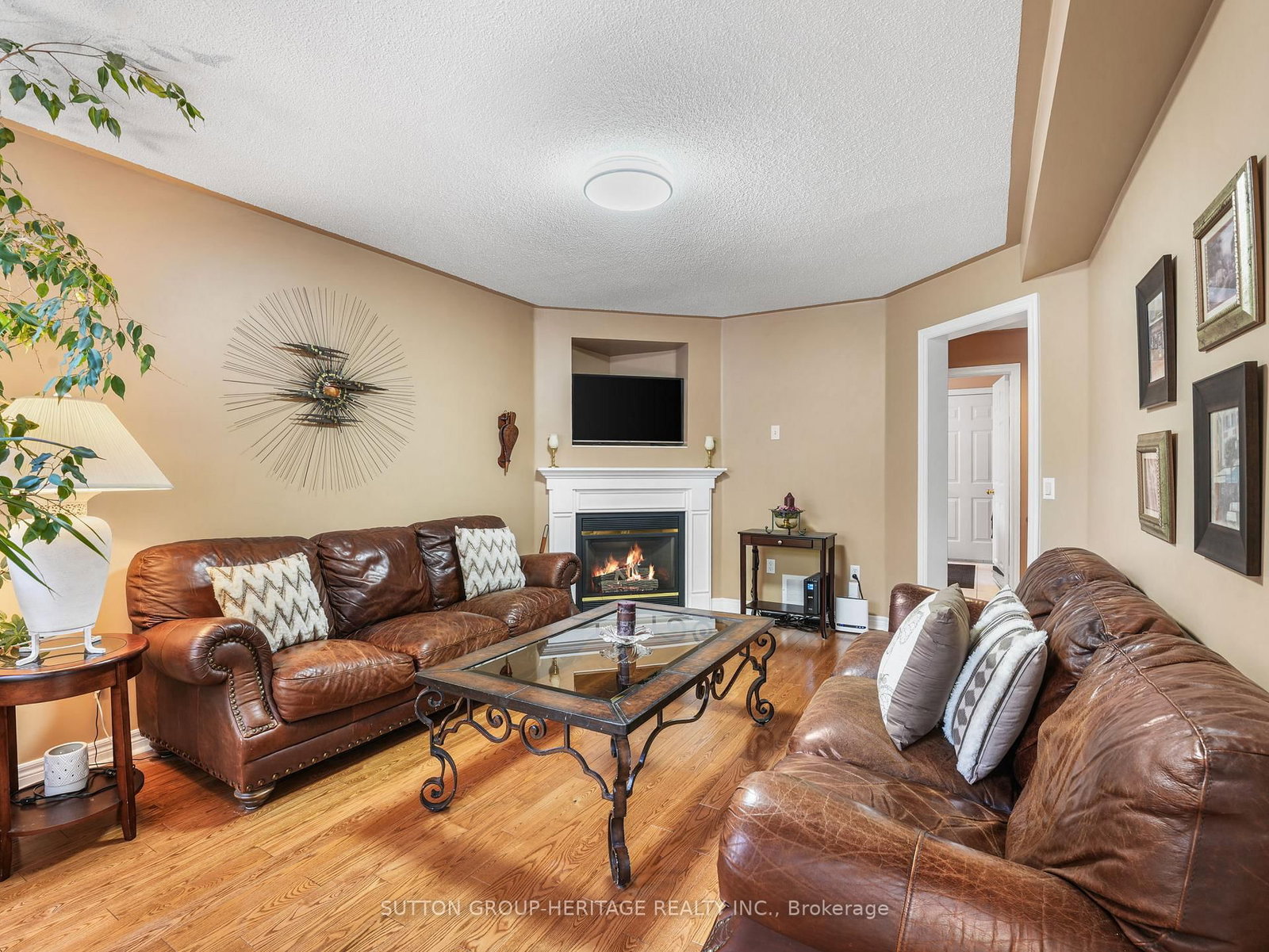 51 Annie Ajax,Ontario L1T 3X6 — Photo 13