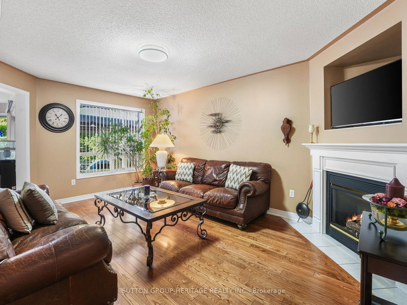 51 Annie Ajax,Ontario L1T 3X6 — Photo 14
