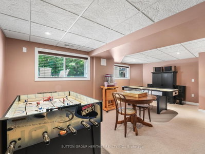 51 Annie Ajax,Ontario L1T 3X6 — Photo 32