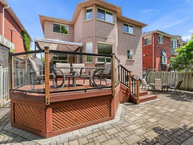 51 Annie Ajax,Ontario L1T 3X6 — Photo 36
