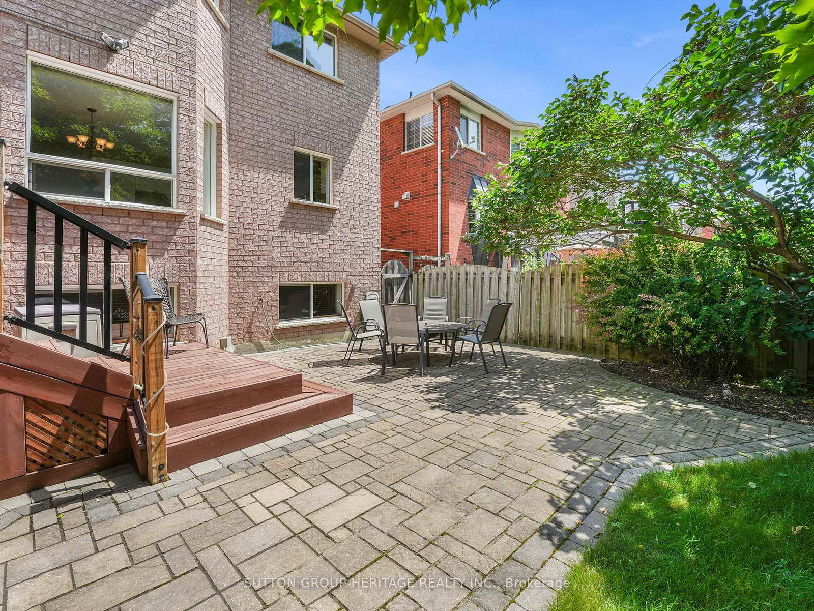 51 Annie Ajax,Ontario L1T 3X6 — Photo 38