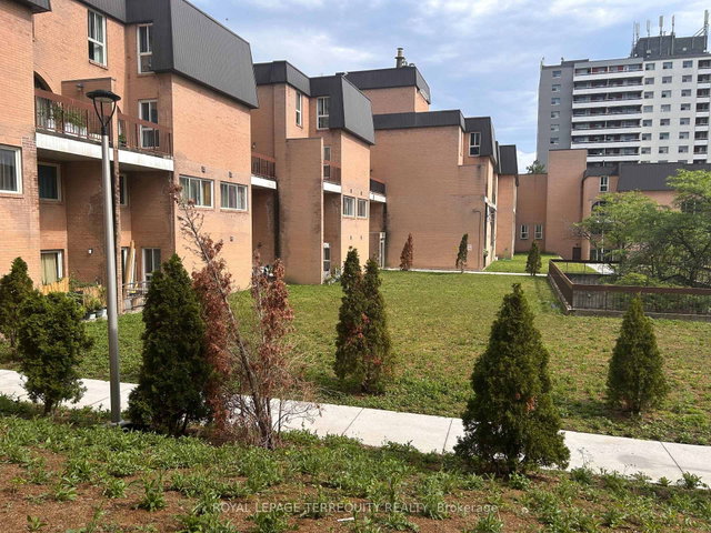 1070 - 100 Mornelle Court
