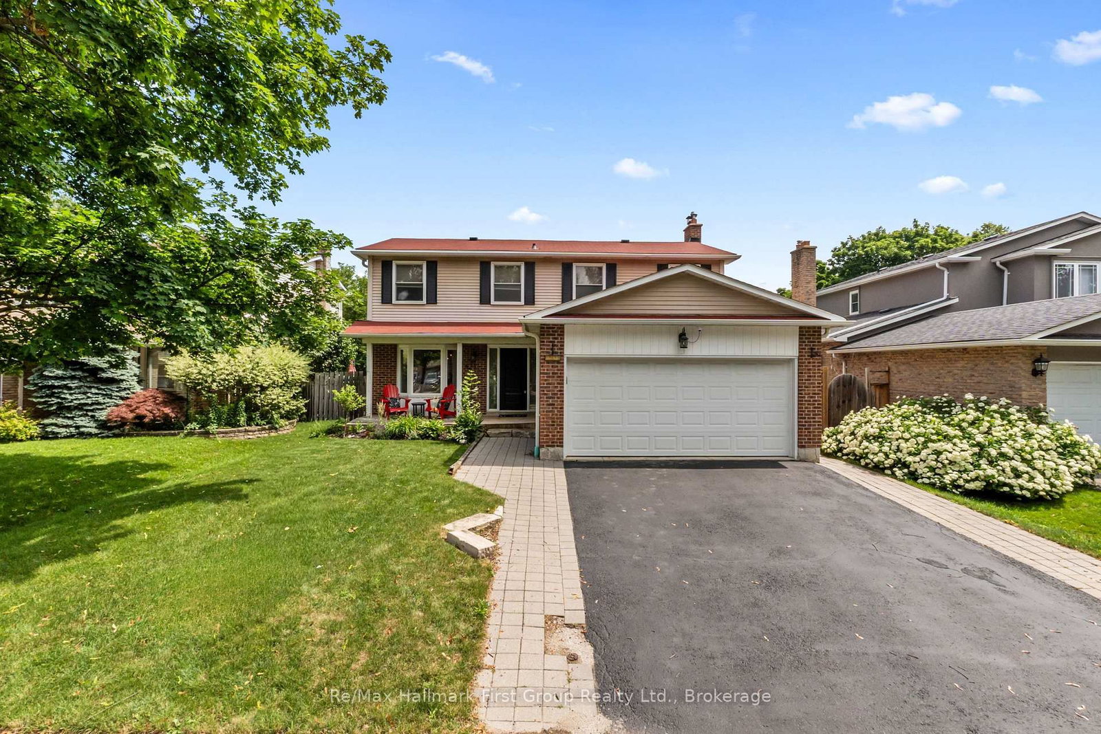 523 Reynolds Street • Whitby, ON photo 1