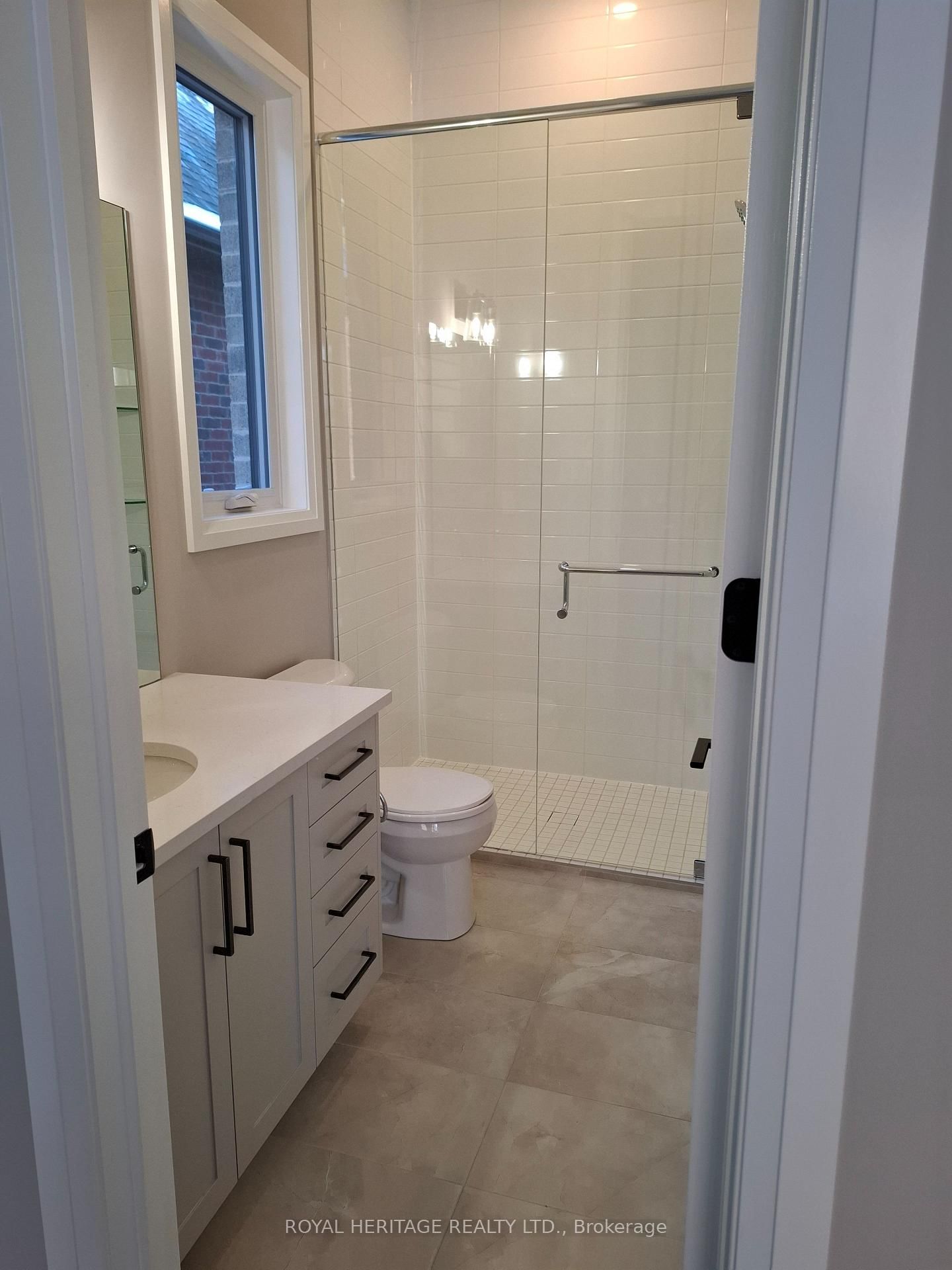 8 St Augustine Drive • Whitby, ON photo 21