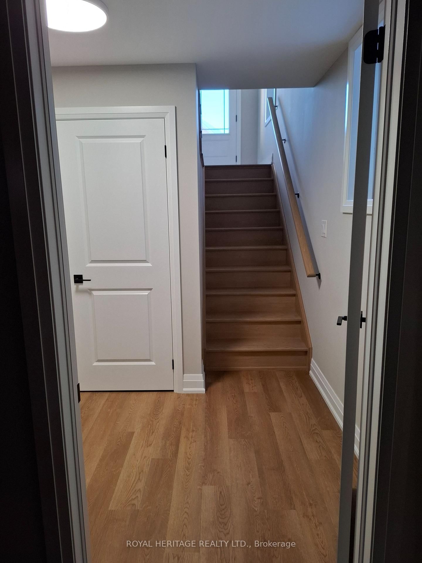 8 St Augustine Drive • Whitby, ON photo 22