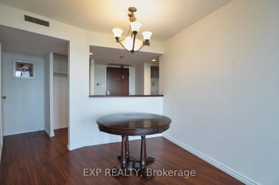 150 Alton Towers Circle • #1006 • Toronto, ON photo 6