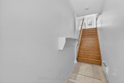 2698 Deputy Minister Path — photo 4