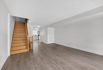 2698 Deputy Minister Path — more photos