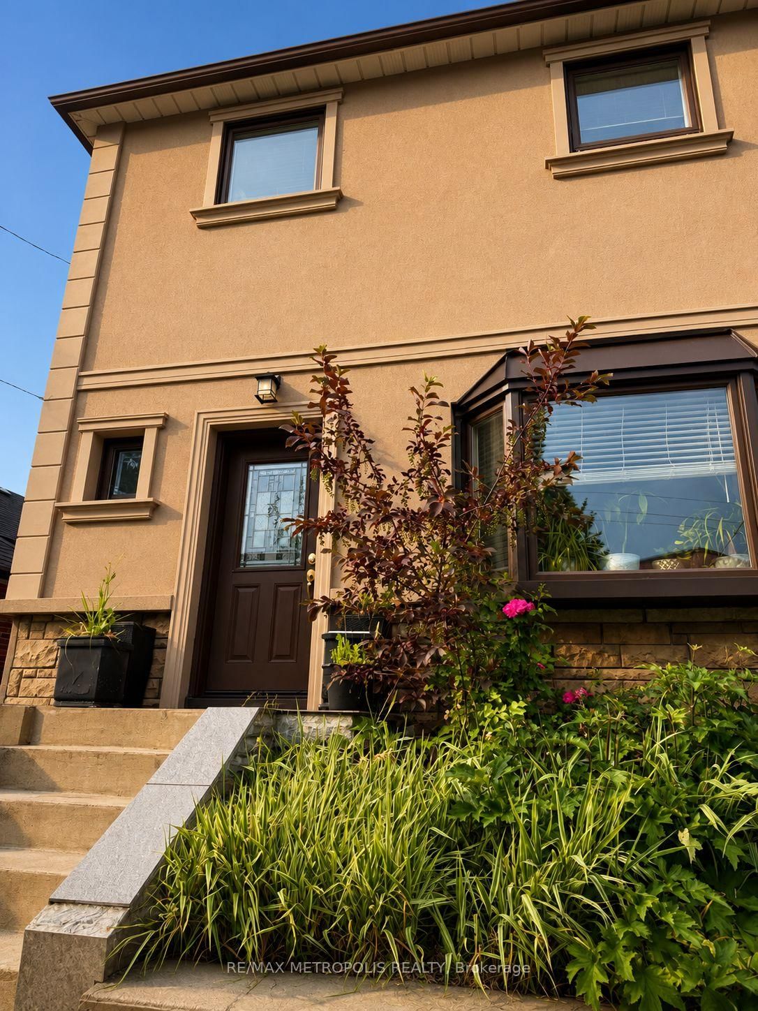 Main & Upper-57 Midland Avenue, Toronto, ON, photo 3