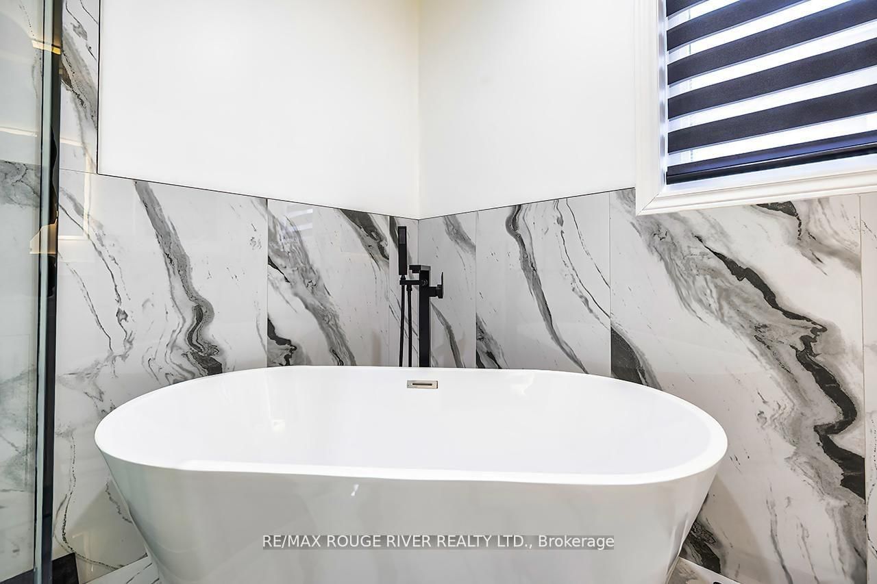 10 Moses Crescent • Clarington, ON photo 25