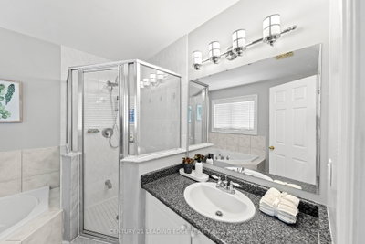 5 Haskell Ajax,Ontario L1T 4Y9 — Photo 35