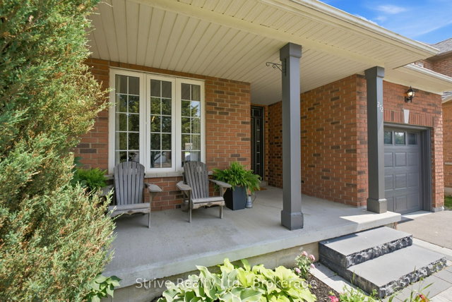 272 Huntington Crescent