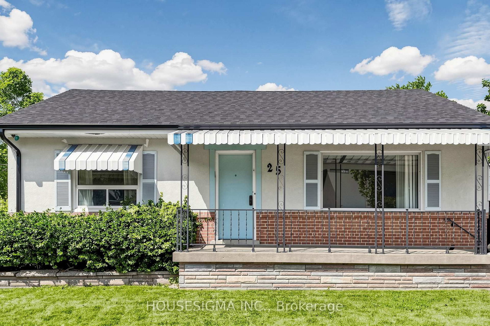 25 Little Rock Drive • Toronto, ON photo 2