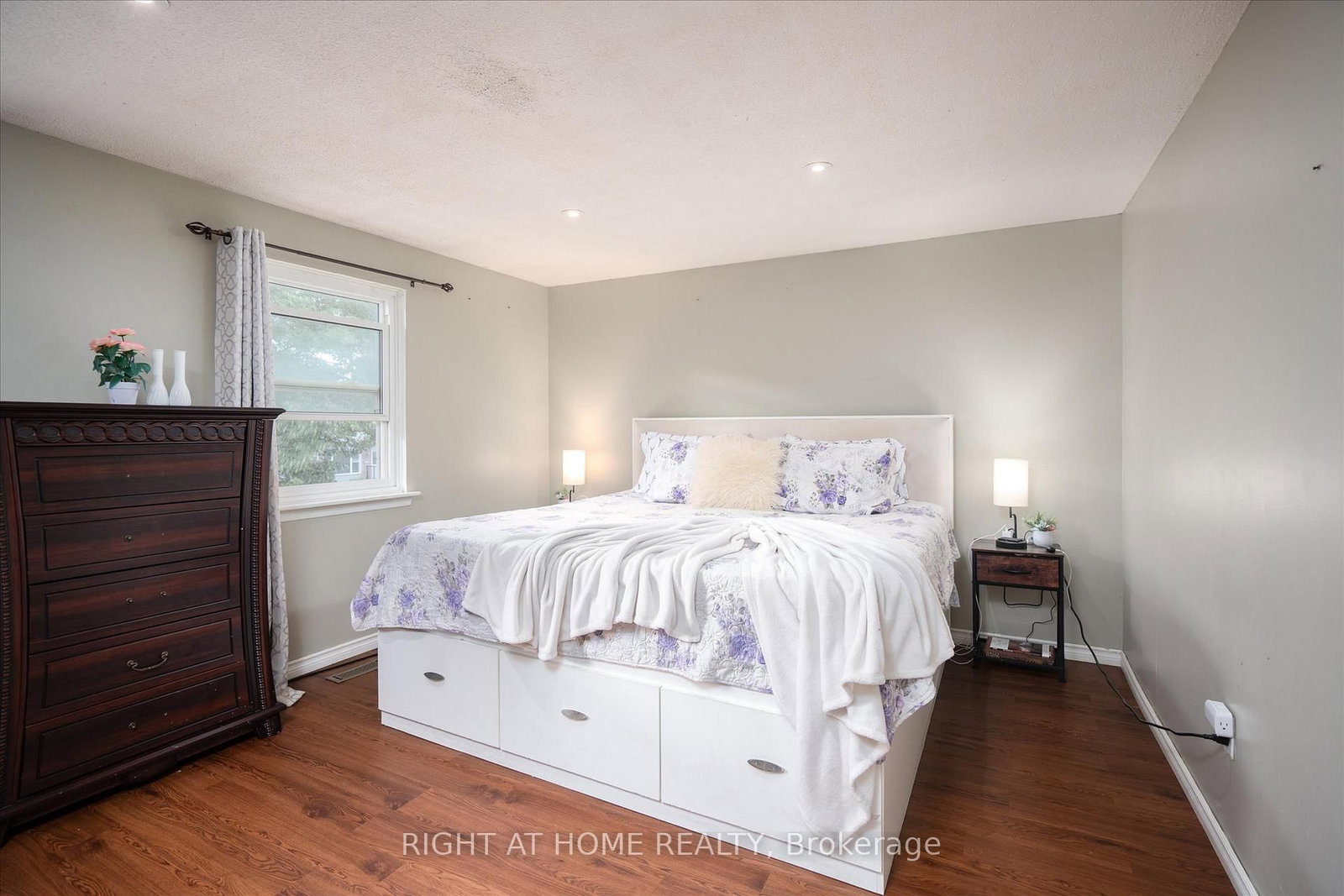 1306 Fenelon Crescent • Oshawa, ON photo 11