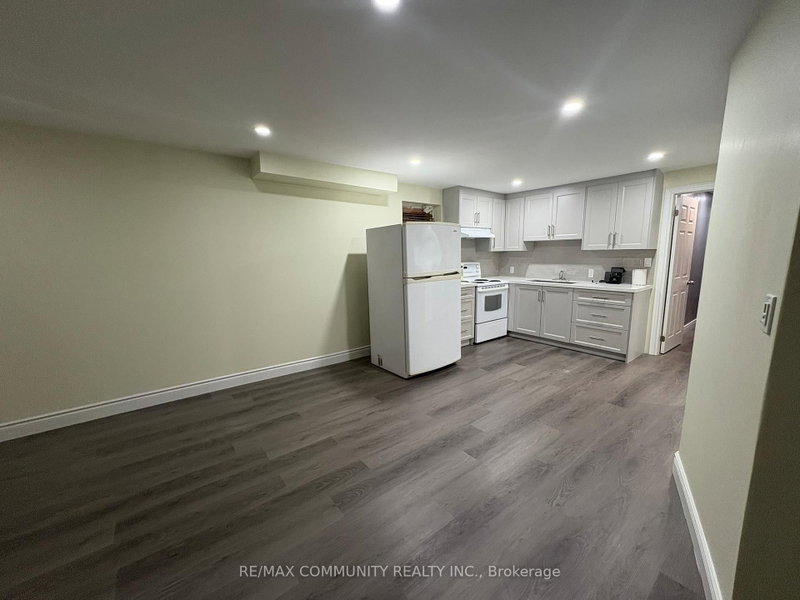 LOWER - 117 Millhouse Crescent