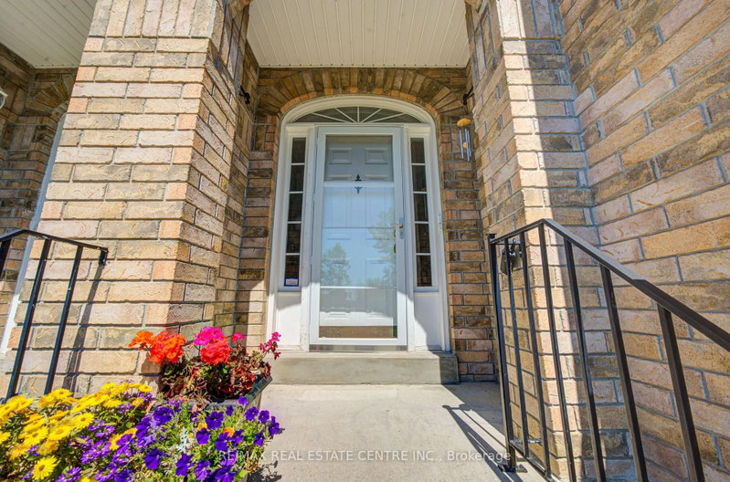 22 Lakeridge Drive