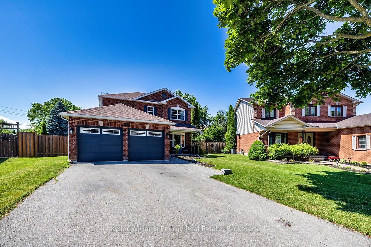 329 Challenger Court • Clarington, ON photo 4