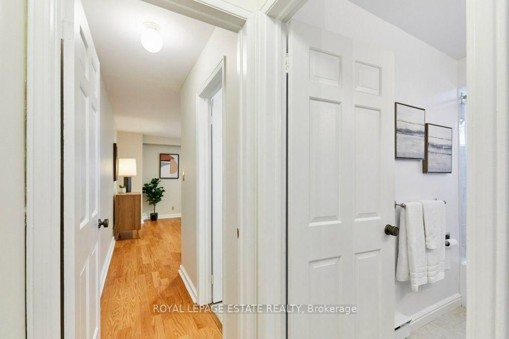 20 Pine Avenue • Toronto, ON photo 26