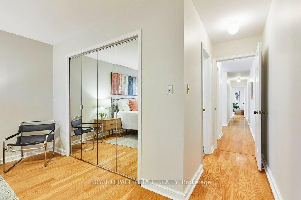 20 Pine Avenue • Toronto, ON photo 29