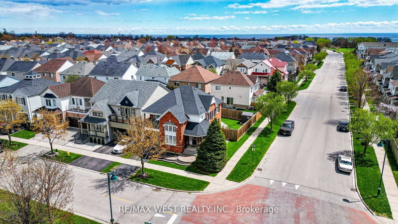 home for sale on 112 Handley Crescent