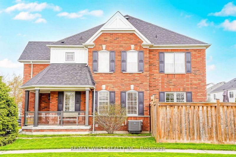 112 Handley Ajax,Ontario L1Z 1L7 — Photo 3