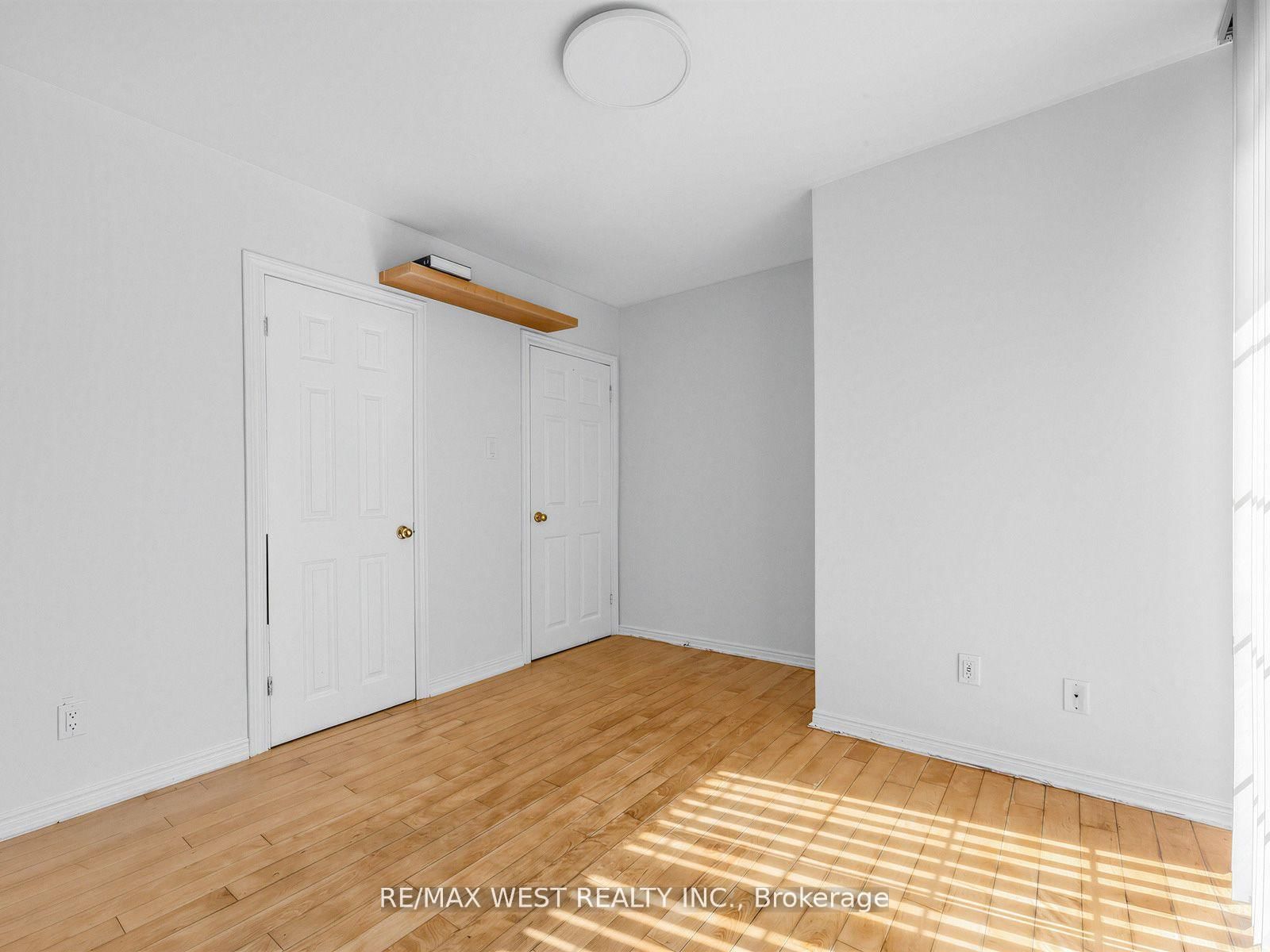 578 Bellamy Road N • Toronto, ON photo 11