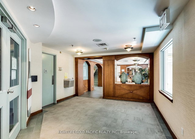 1604 - 88 Corporate Drive