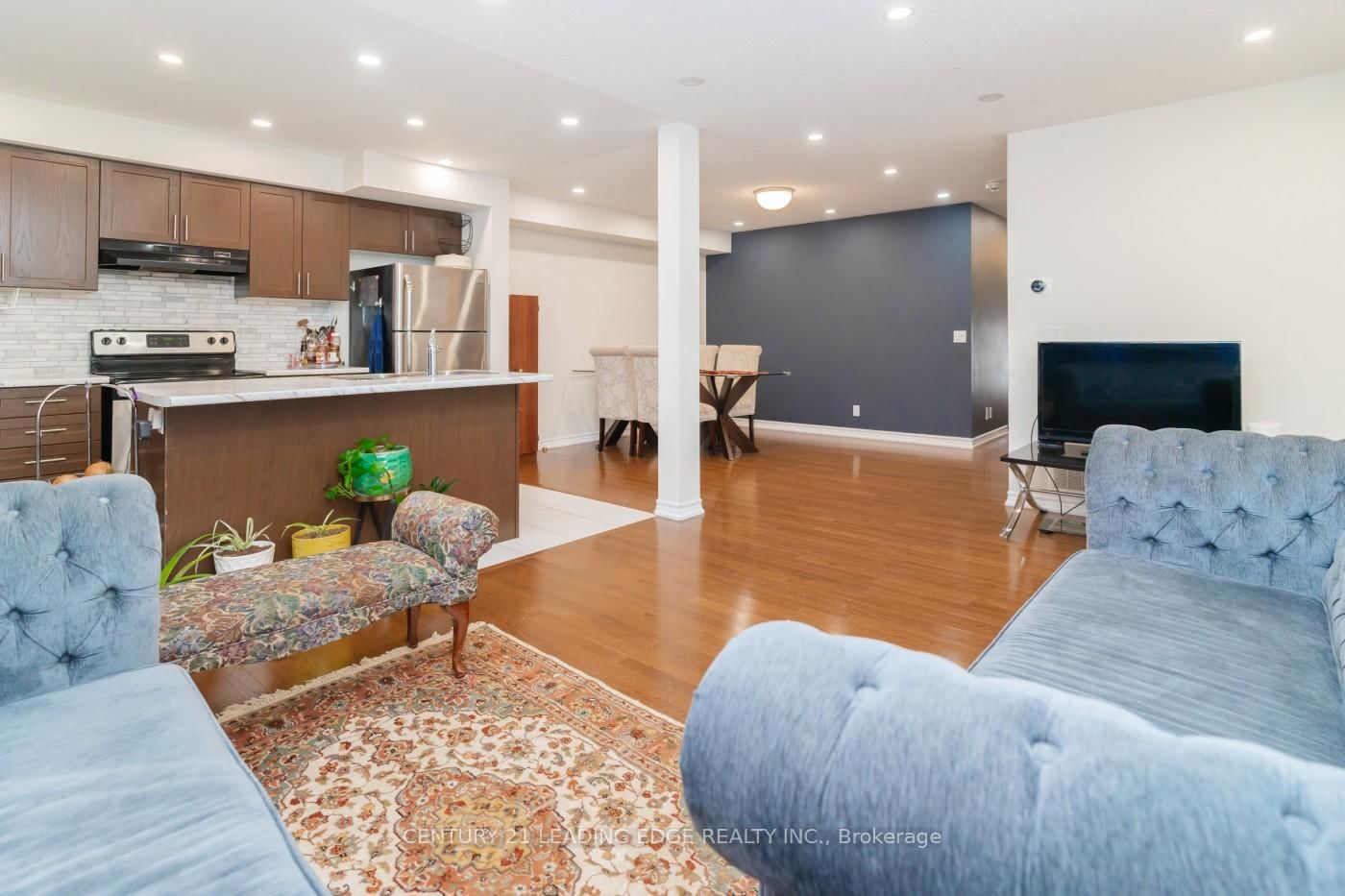 2457 Hill Rise Street • Oshawa, ON photo 11