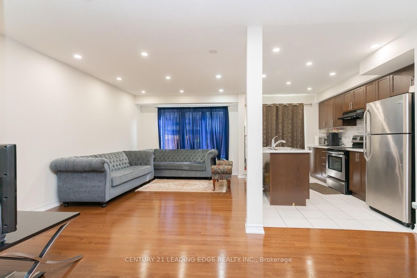 2457 Hill Rise Street • Oshawa, ON photo 14