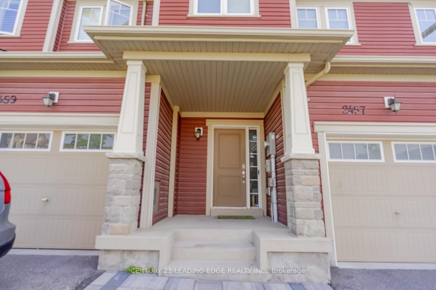 2457 Hill Rise Street • Oshawa, ON photo 4