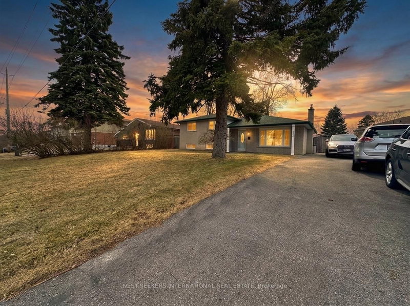 home for lease on 494 Oshawa Boulevard N