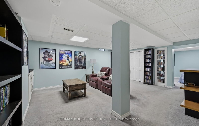 64 Keeble Ajax,Ontario L1T 3R5 — Photo 32