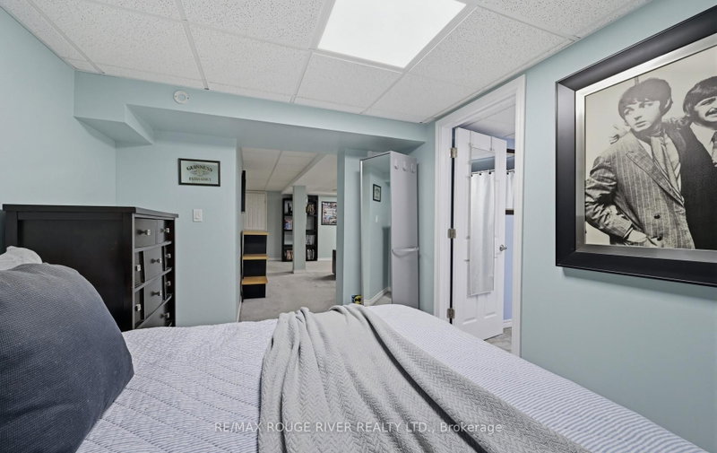 64 Keeble Ajax,Ontario L1T 3R5 — Photo 36