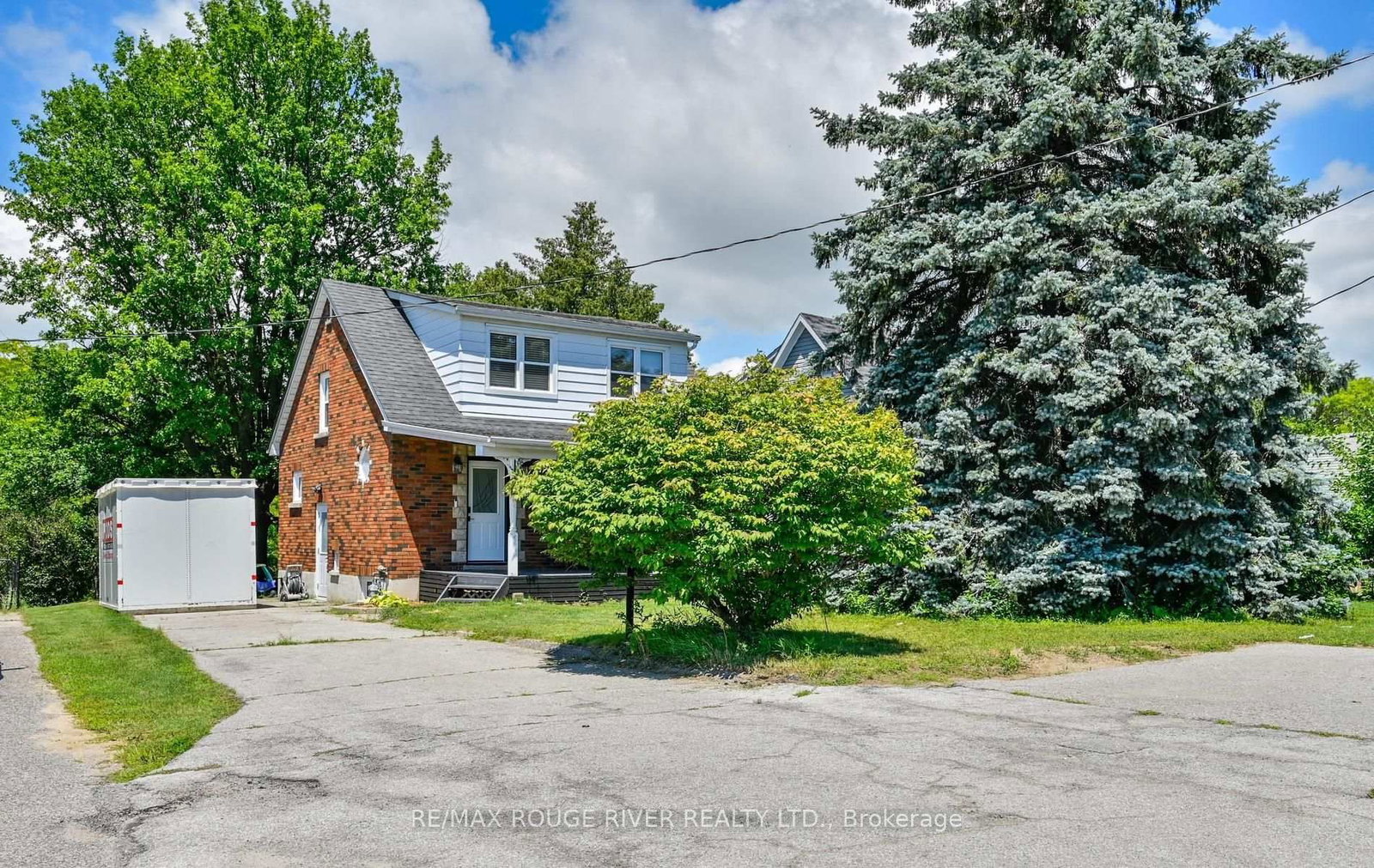 1576 Highway 2 Road • Clarington, ON photo 1
