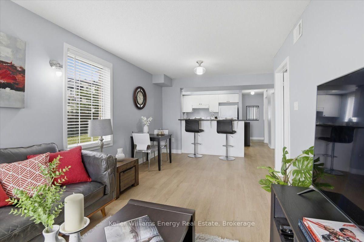 56 Petra Way • #1 • Whitby, ON photo 14