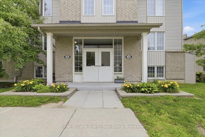 Unit 1 — 56 Petra Way — photo 2