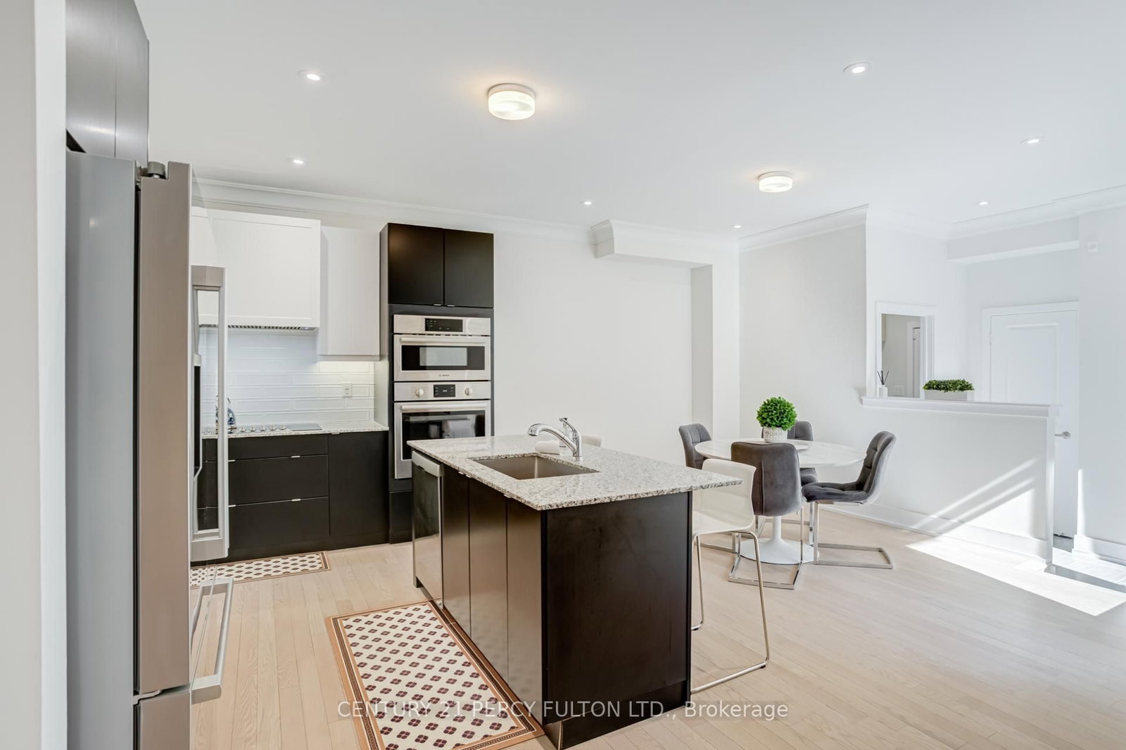 3B Norbury Crescent • Toronto, ON photo 11